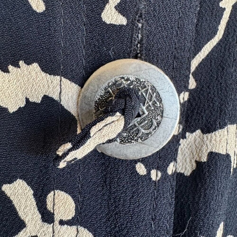 90s Vintage Chico's Black Cream Cave Art Zebra Print Silver Button Front Tunic - Picture 6 of 11